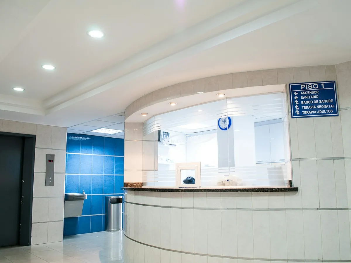 Quầy tiếp nhận sáng thoáng tại bệnh viện